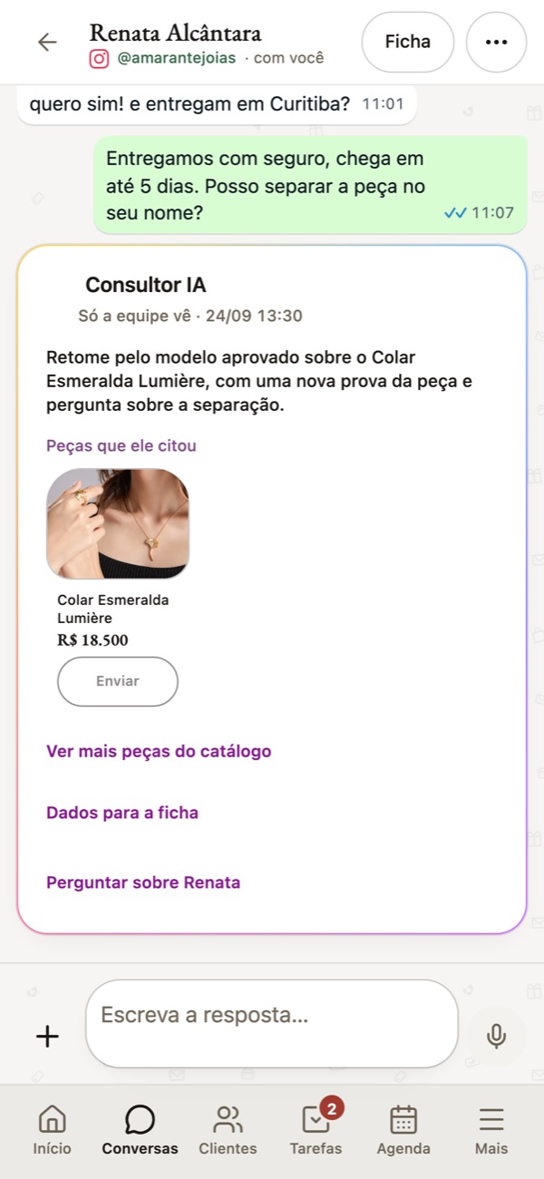 O Consultor numa conversa, no celular